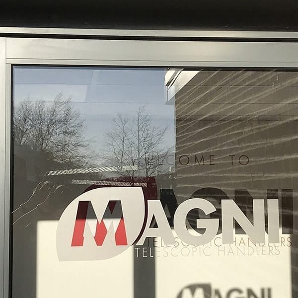 Magni Telescopic Handlers Uk Ltd Magni Th